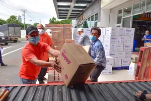 Các sàn thương mại điện tử chạy đua doanh số mùa hè