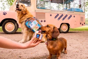 Độc đáo: Một siêu thị bán kem dành cho chó