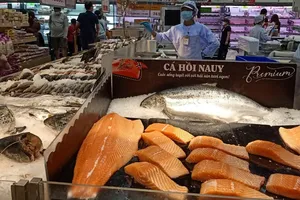 Nấu cá hồi kiểu này vừa lãng phí tiền vừa không có dinh dưỡng