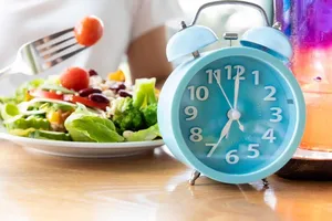 Phương pháp nhịn ăn gián đoạn mà nhiều nghệ sĩ thường thực hiện có gì đặc biệt?