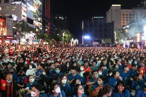 Thực phẩm tốt cho sức khỏe khi bạn thức đêm xem bóng đá 