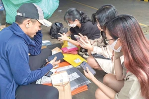 Khách được kiểm hàng trước, trả tiền sau khi mua online