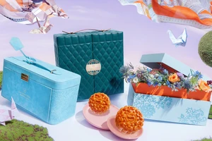 Khách sạn chạy đua tăng sao cho bánh trung thu cao cấp