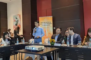 Doanh nghiệp nhỏ 'toát mồ hôi' khi xuất khẩu trực tuyến