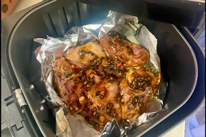 Giấy bạc và nồi chiên không dầu có an toàn để sử dụng trong nấu nướng?