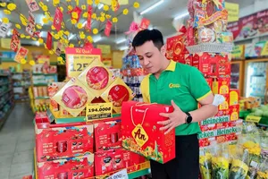 Doanh nghiệp bắt 'trend' quà tết bình dân 