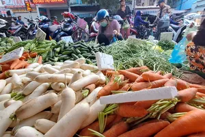 Đi chợ ra sao vừa tiết kiệm vừa đảm bảo vệ sinh an toàn thực phẩm?