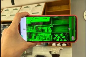 Tranh nhau mua thiết bị dò camera quay lén 