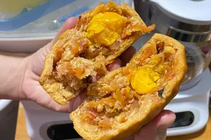 Lý do khiến bánh trung thu bốc mùi và nấm mốc dù còn hạn sử dụng