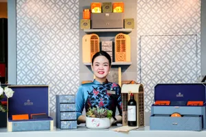 Mùa 'trỗi dậy' của bánh trung thu xa xỉ