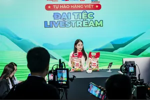 Bùng nổ livestream bán hàng mùa tết, nhiều phiên bạc tỉ