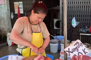 Vì sao giá thịt heo vẫn tăng dù sức mua không cao?