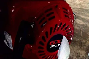 Tráo máy Nhật bằng máy Trung Quốc phát cho dân nghèo