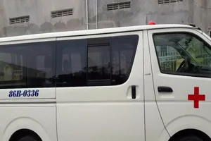 Xe cứu thương biến thành xe… du lịch!