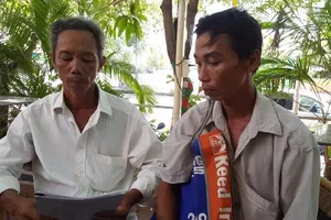 'Xử 2 nông dân 15 năm tù về tội nhận hối lộ là sai'