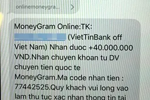 Hack Facebook, giả tin nhắn ngân hàng để lừa 