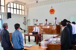 VKSND Cấp cao bác đơn 2 nông dân kêu oan tội 'nhận hối lộ'
