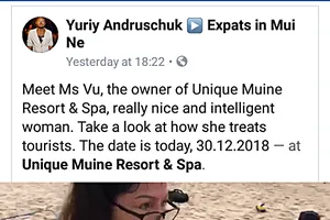 Dùng dao chặt lưới bóng chuyền của du khách trên bãi biển