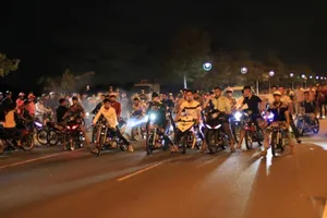 'Đại hội quái xế Đông Nam Bộ' náo loạn Phan Thiết