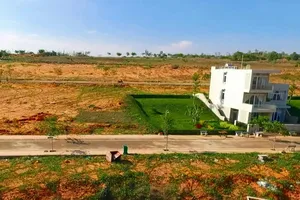 Thêm 4 'đại gia' rao bán bất động sản khi chưa đủ điều kiện