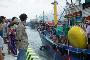 Tìm thấy 4 thi thể kẹt trong con tàu chìm ở biển Hòn Cau