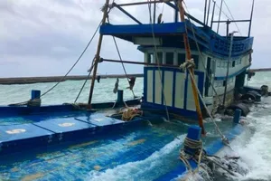 Thông tin mới nhất vụ tàu chở 70.000 lít dầu chìm ở Phú Quý