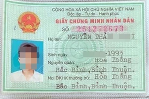 Bỏ ô tô ven đường vào rừng sâu tự vẫn