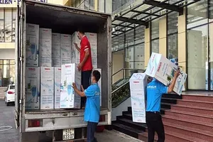 5 phút quyết định hỗ trợ 1,7 tỉ đồng cho khu cách ly TP.HCM