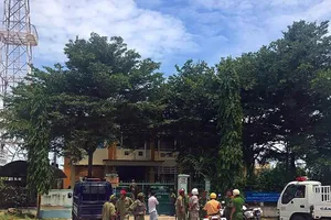 2 vợ chồng Nữ, Đoàn chửi tòa Bình Thuận trên Facebook là ai?