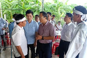 Vụ tai nạn 8 người chết ở Bình Thuận: Tang thương xóm nghèo!