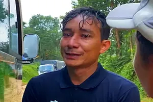 Chủ trang trại thanh long sẵn sàng giúp 'người xin đi nhờ xe'