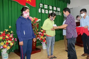 Bình Thuận cấm thăm, tặng quà, chúc Tết cấp trên