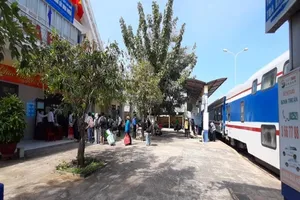 Xét nghiệm 71 cán bộ, công chức từ vùng dịch về Bình Thuận