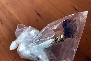 Bé gái 5 tuổi tử vong nghi ăn bả chó mà bọn trộm sử dụng