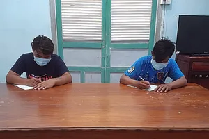 1 thuyền viên khai nhảy xuống biển thoát thân vì bị đánh 