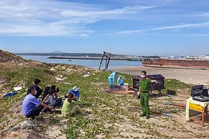 Phát hiện thi thể nam giới trôi trên biển Bình Thuận 