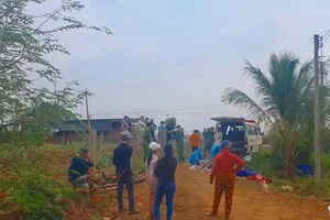 Điều tra nguyên nhân người đàn ông tử vong dưới đáy ao