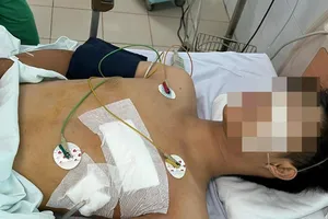 Cứu sống thiếu niên 16 tuổi bị đâm thủng tim, thủng phổi 