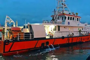 Tiếp tục tìm 8 thuyền viên trong vụ chìm tàu 