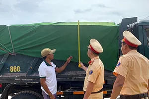 2 tháng, CSGT Bình Thuận tước giấy phép lái xe 250 tài xế