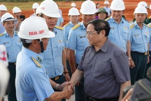 Thủ tướng: Bình Thuận cần tập trung kết nối nội vùng, liên vùng