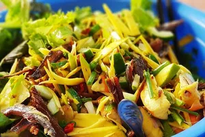 Gỏi cá Phan Thiết được công nhận top món ăn Việt Nam là gỏi cá gì?