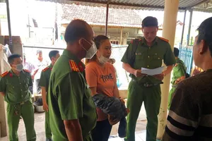 Bán đất của dì ruột, nói dối là mẹ chết do tai nạn để lừa đảo