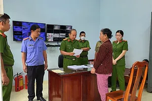 1 phụ nữ lừa đảo bán 1 thửa đất cho 4 người