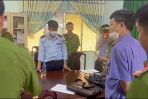 Khởi tố cựu trung úy công an trong vụ án nhận hối lộ tại các cơ sở gạch ngói