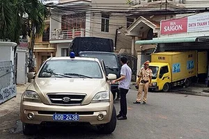 Bình Thuận: Rà soát, xử lý ô tô lạm dụng tín hiệu còi đèn ưu tiên