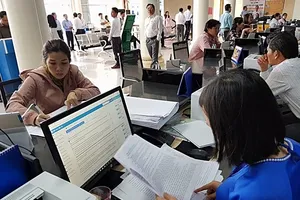 Bộ Nội vụ trả lời về dân số đông, công việc nhiều nhưng công chức ít