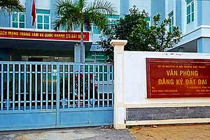 Bình Thuận: Giới thiệu 3 giám đốc mới các chi nhánh văn phòng đăng ký đất đai