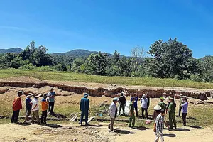 Điều tra nguyên nhân người đàn ông tử vong dưới mương nước thủy lợi