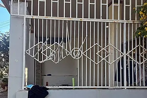 Khóa cửa, dùng súng chống trả khi cảnh sát ập vào nơi nghi làm tiền giả 